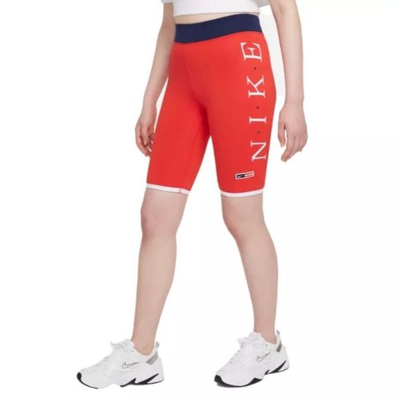 NEW‎ Nike Women's Sportswear Essential Bike Shorts XS Red DM7991 XS - Picture 1 of 2